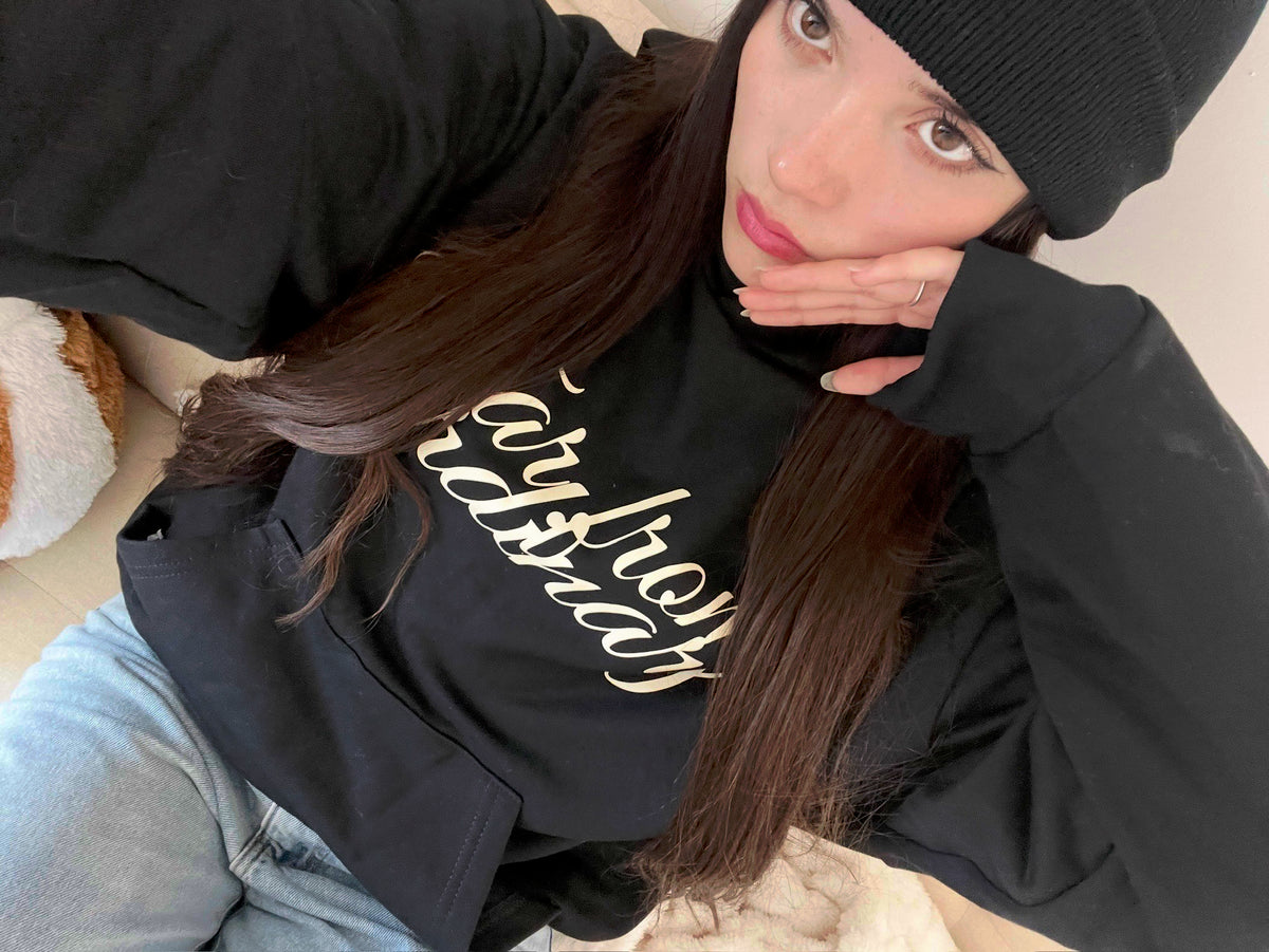 Far From Ordinary - Hoodie Mangas Globo Black