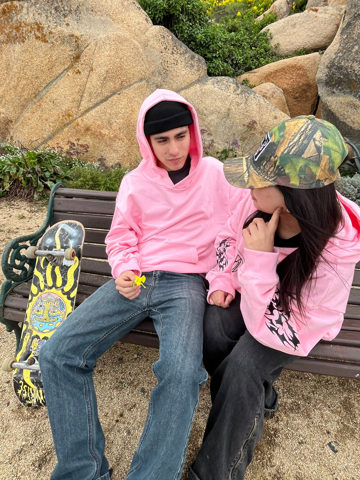 Butterfly Emblem - Hoodie Mangas Globo Pink
