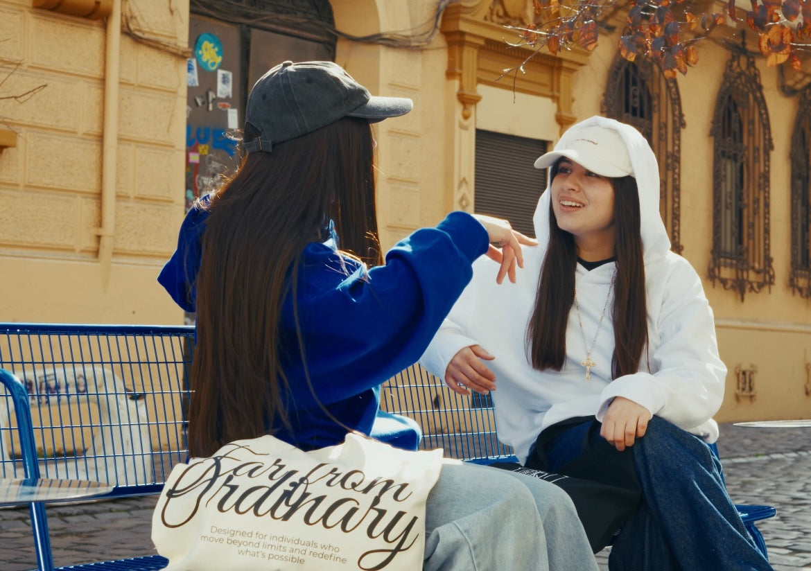 Ordinary - Tote bag