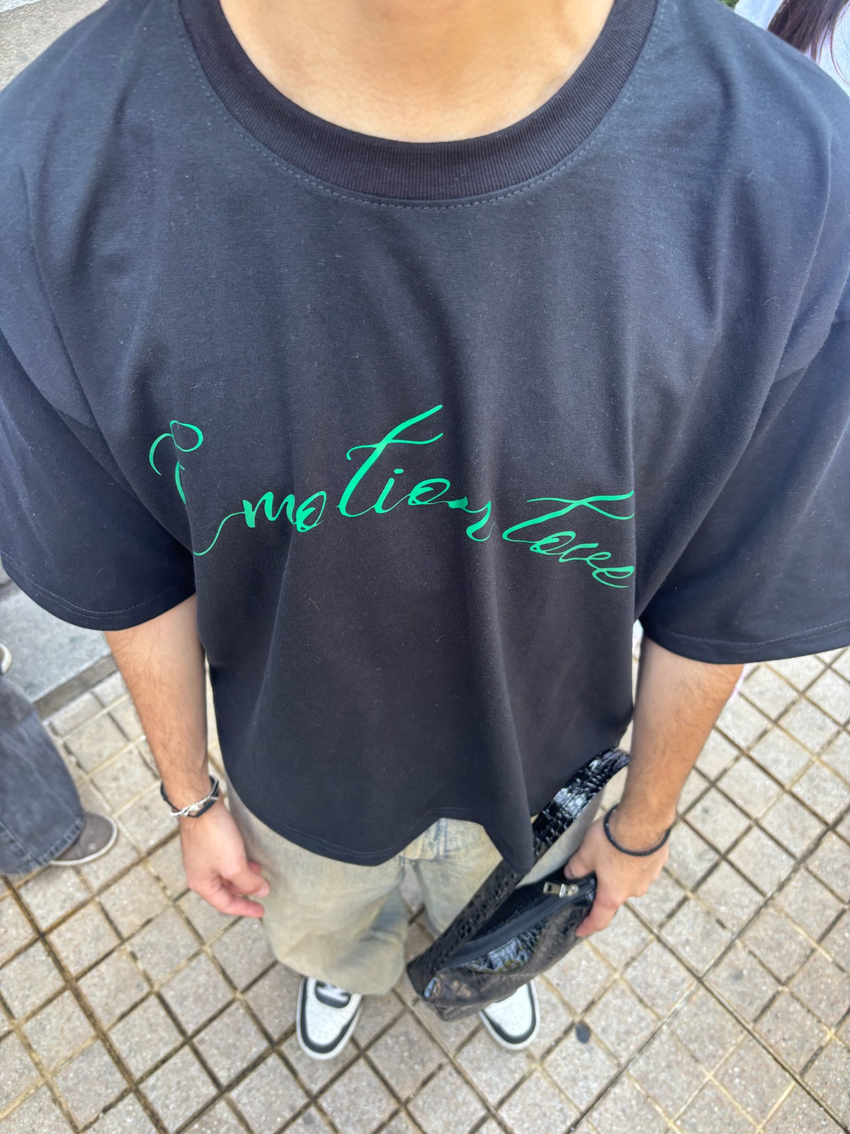 In Love  - Camiseta boxi  black