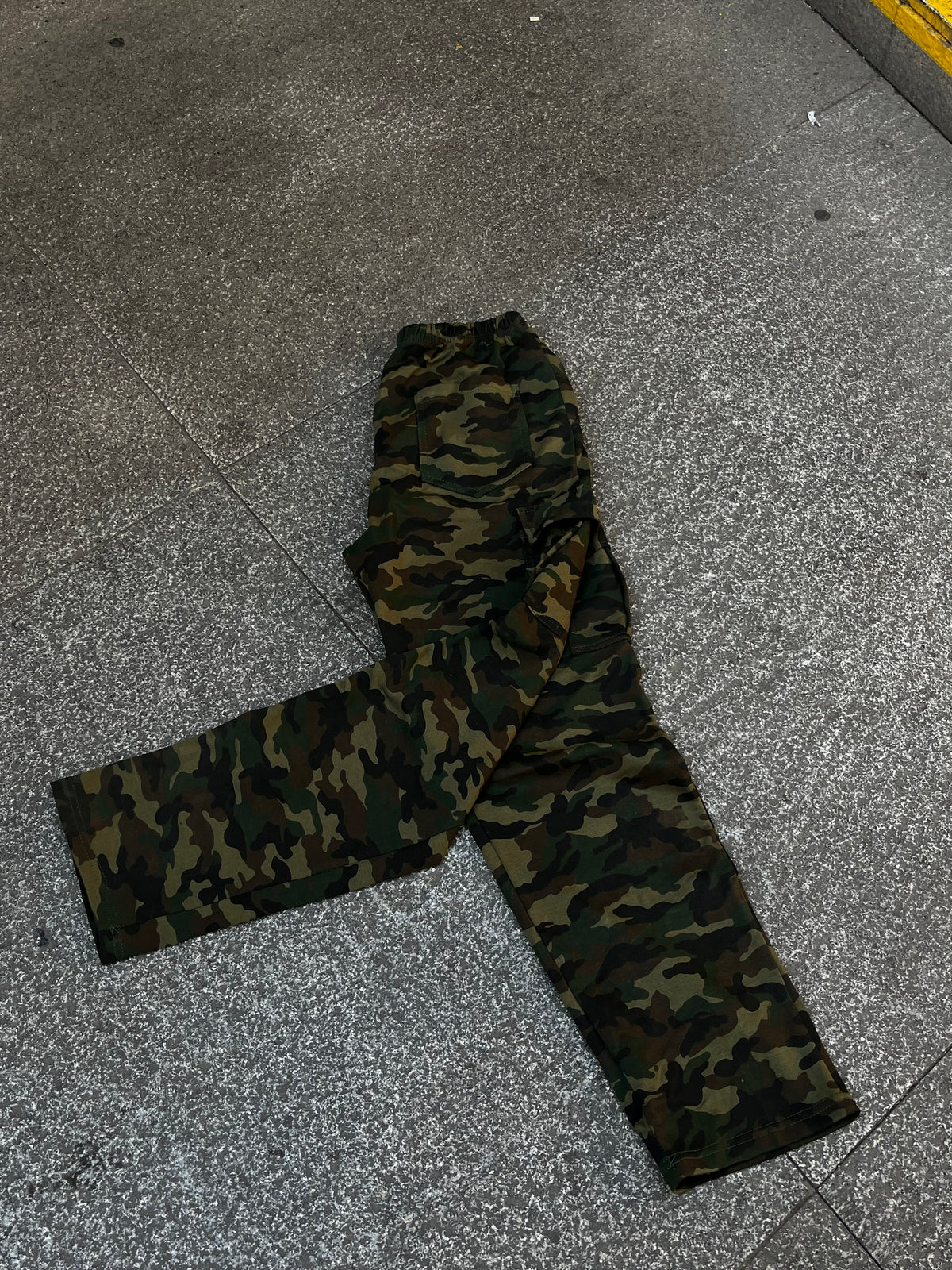 Pantalón cargo Basic