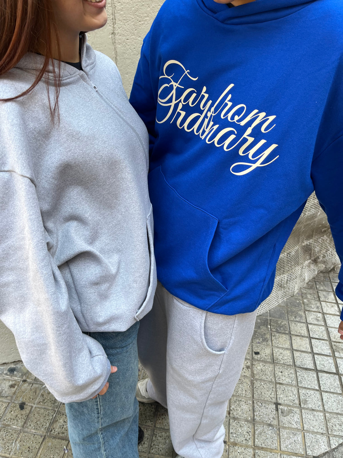 Far From Ordinary Blue - Hoodie Mangas Globo