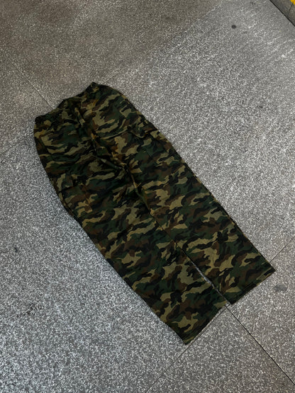 Pantalón cargo Basic